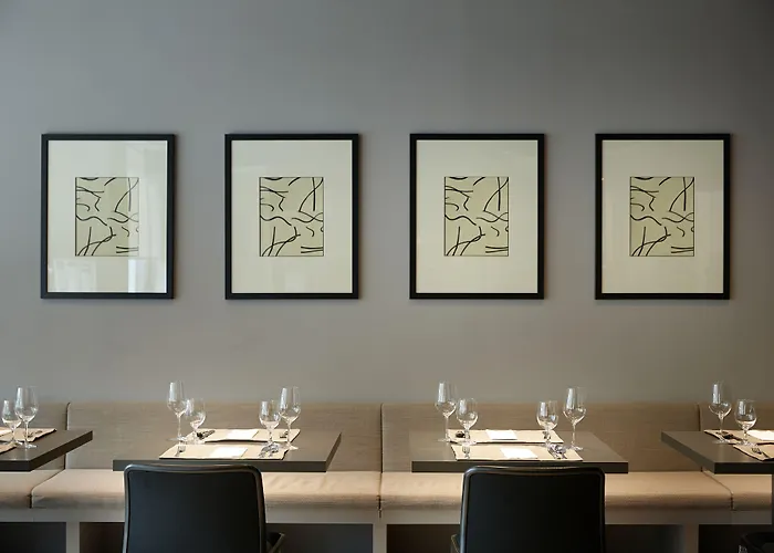 Shilla Seocho Gangnam Station Hotel 4*