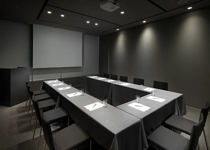 Shilla Seocho Gangnam Station Hotel 4*