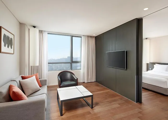 Hotel Shilla Seocho Gangnam Station 4*