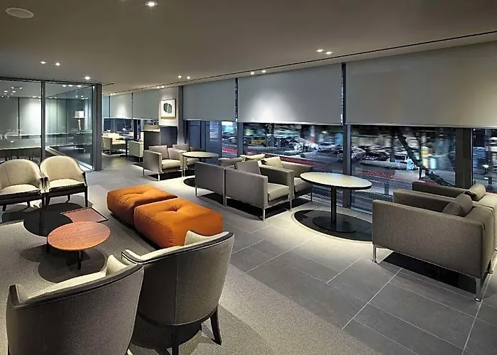 Shilla Seocho Gangnam Station 4*